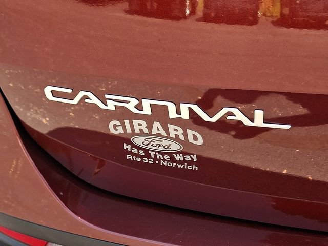 Used 2023 Kia Carnival LX FWD image 32