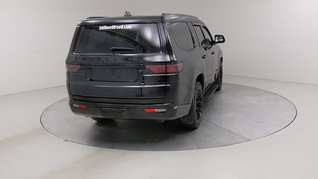 Used 2023 Jeep Wagoneer Series II AWD/4WD image 16