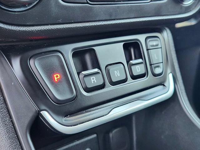 Used 2020 GMC Terrain SLE w/ Driver Convenience Package AWD/4WD image 28