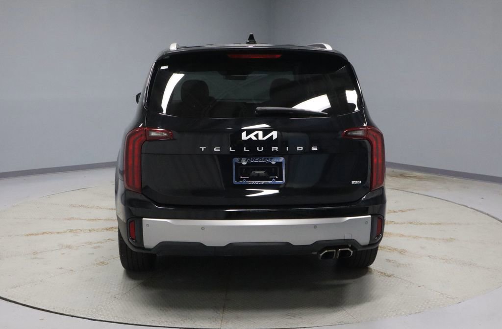 Used 2025 Kia Telluride S image 4