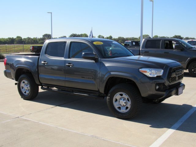 Used 2021 Toyota Tacoma SR AWD/4WD image 11