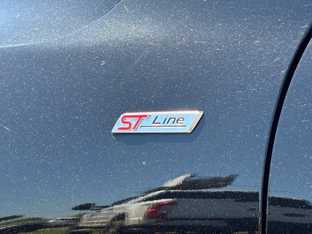 Certified 2025 Ford Escape ST-Line AWD/4WD image 27