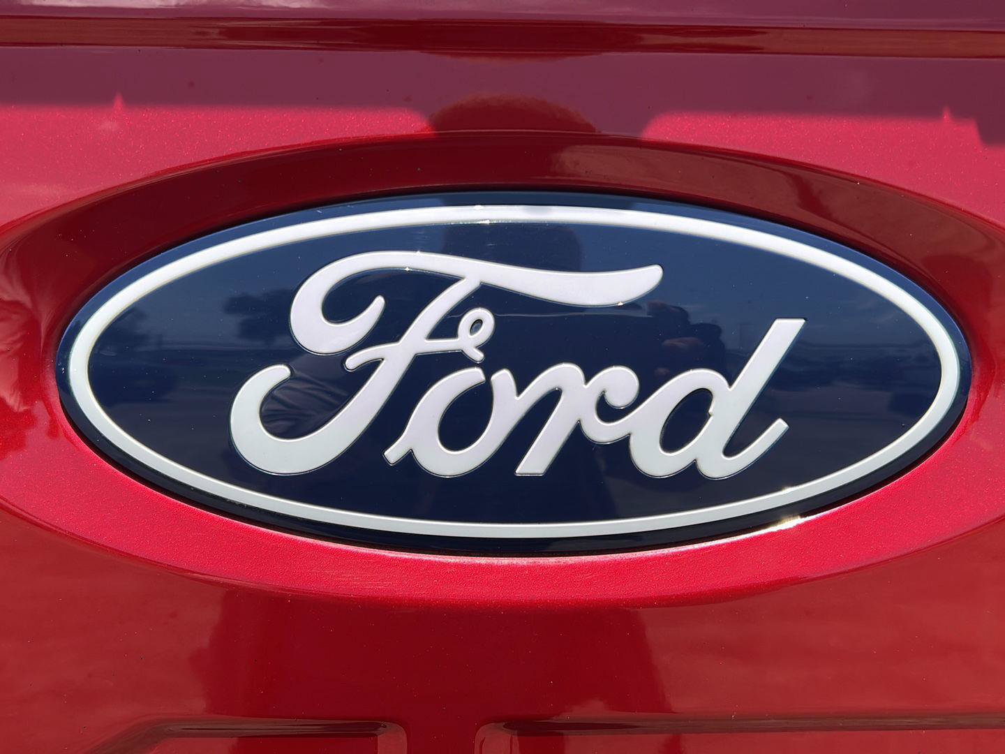Certified 2024 Ford F150 Lariat w/ FX4 Off-Road Package AWD/4WD image 31