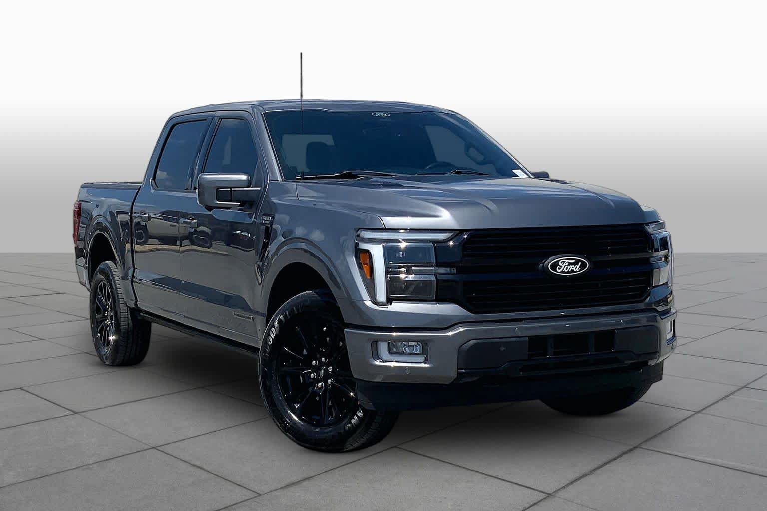 Certified 2024 Ford F150 Platinum w/ FX4 Off-Road Package AWD/4WD image 3