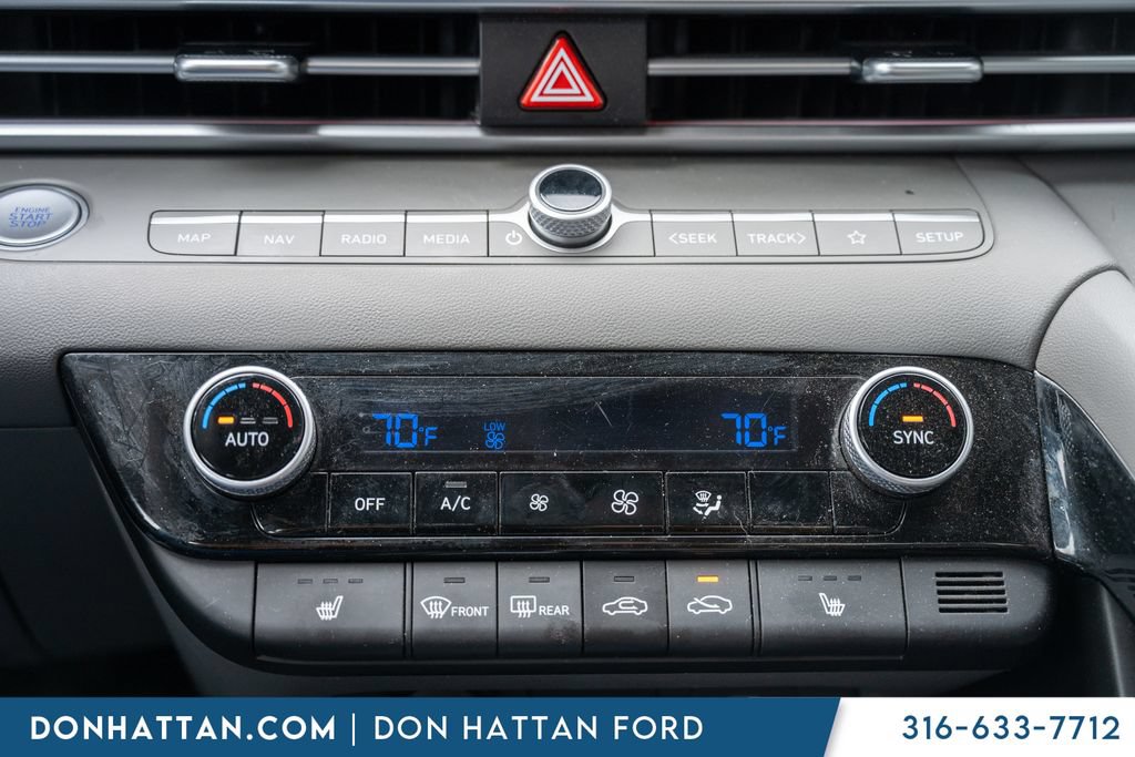 Used 2024 Hyundai Elantra SEL w/ Convenience Package FWD image 10