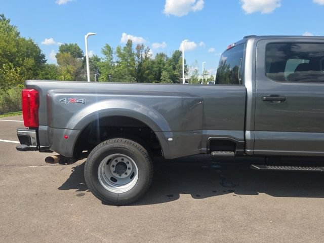 Certified 2026 Ford F350 XLT AWD/4WD image 7