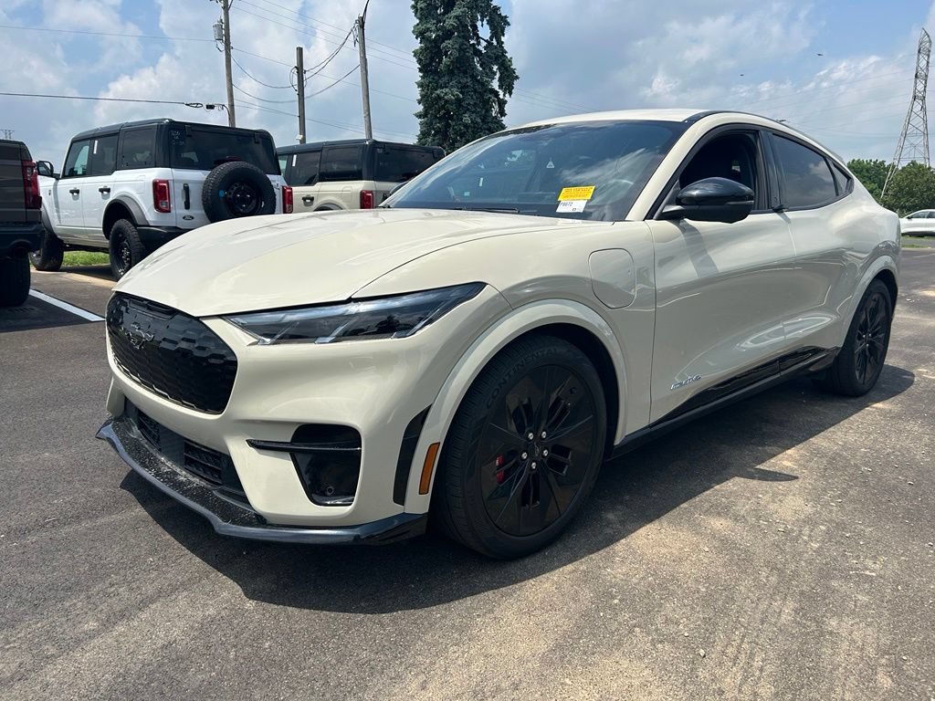 Certified 2025 Ford Mustang Mach-E GT AWD/4WD image 4