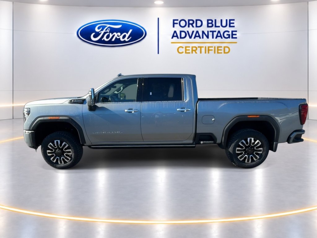 Used 2024 GMC Sierra 2500 Denali Ultimate AWD/4WD image 6