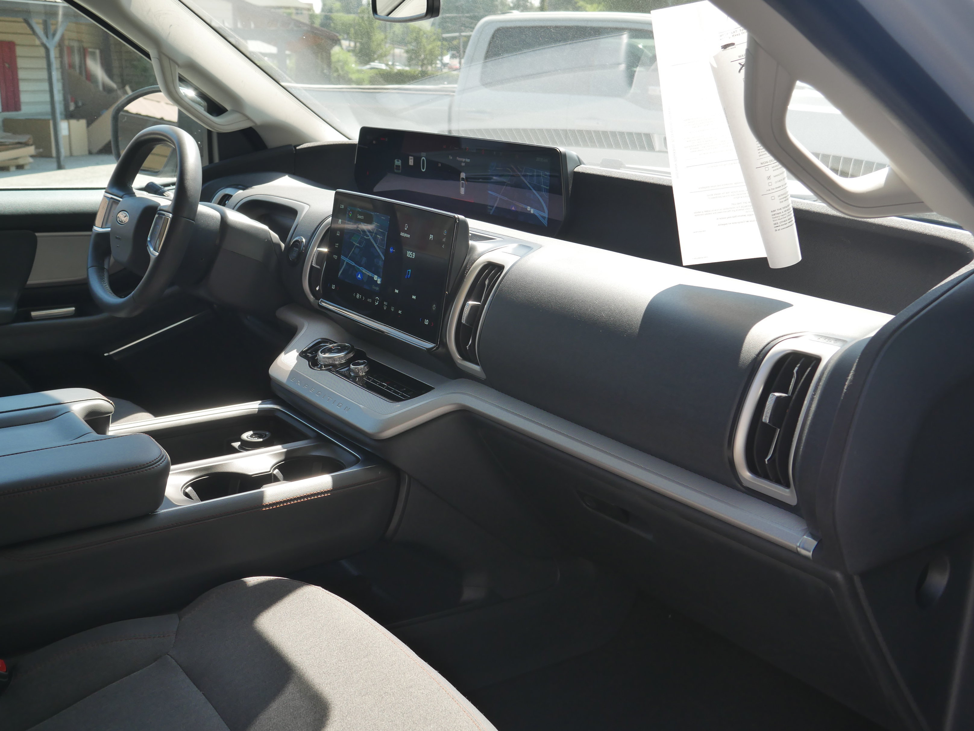 Certified 2025 Ford Expedition Active AWD/4WD image 23