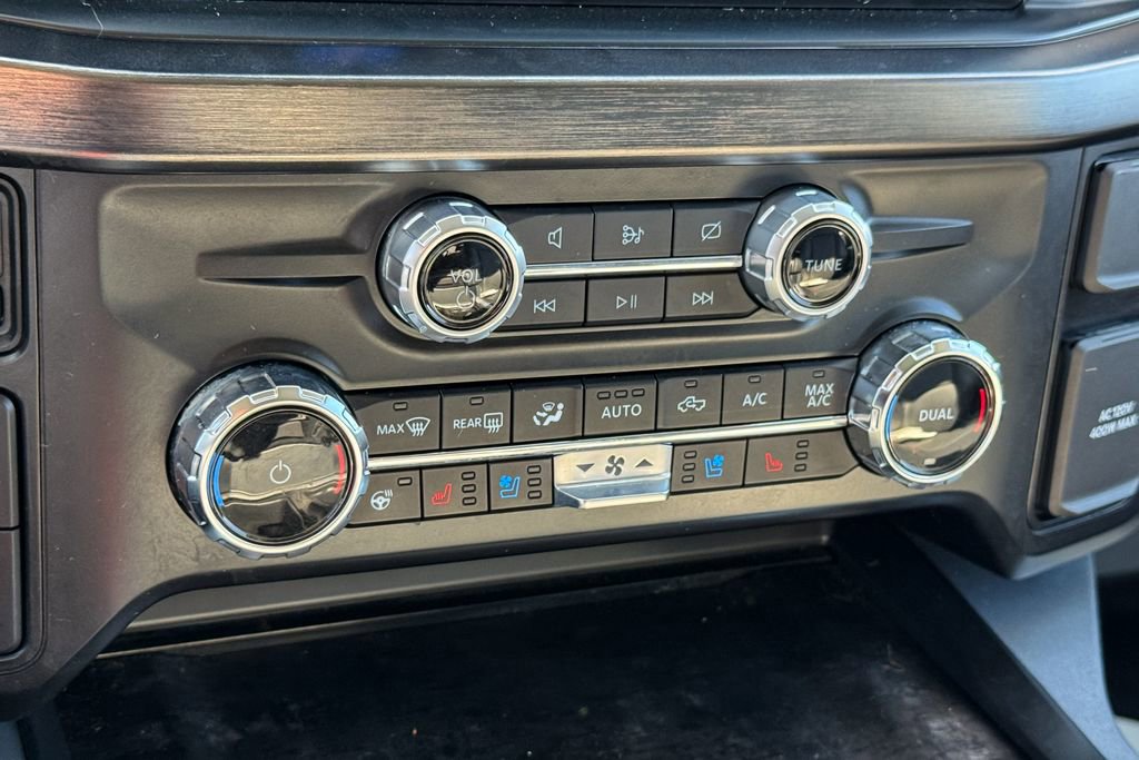 Certified 2024 Ford F250 Lariat w/ Black Appearance Package image 44