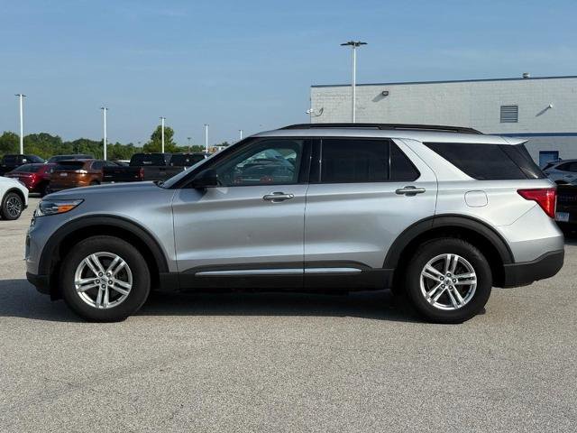 Certified 2022 Ford Explorer XLT w/ Class IV Trailer Tow Package image 2
