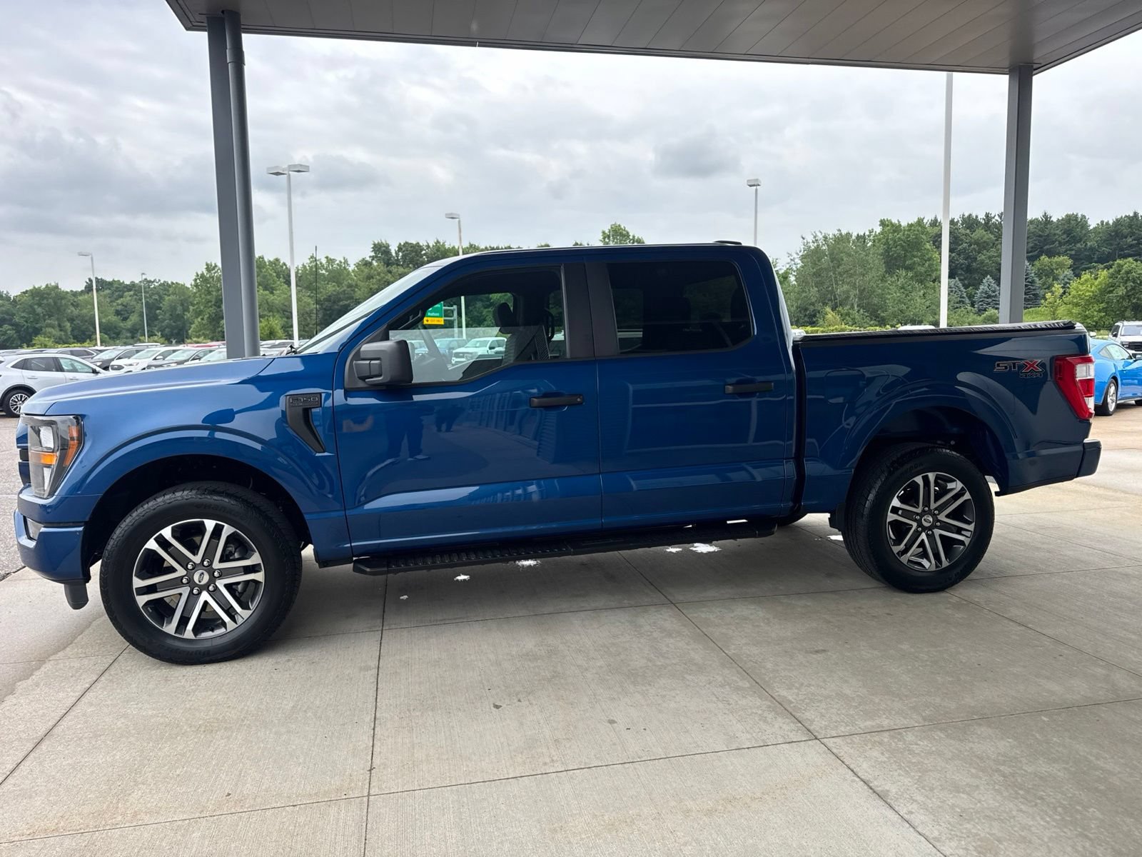 Certified 2023 Ford F150 XL w/ STX Appearance Package AWD/4WD image 4