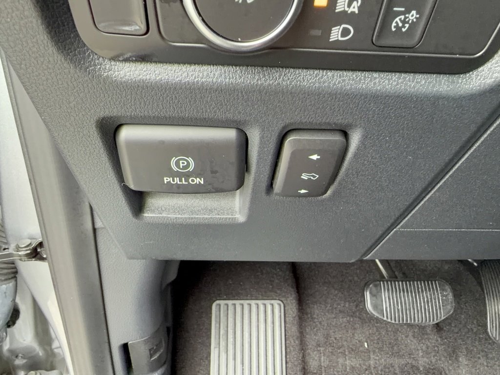 Certified 2022 Ford F150 Lariat w/ Equipment Group 502A High image 29