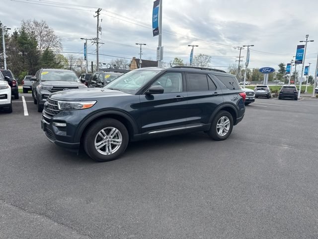 Certified 2022 Ford Explorer XLT w/ Equipment Group 202A AWD/4WD image 4