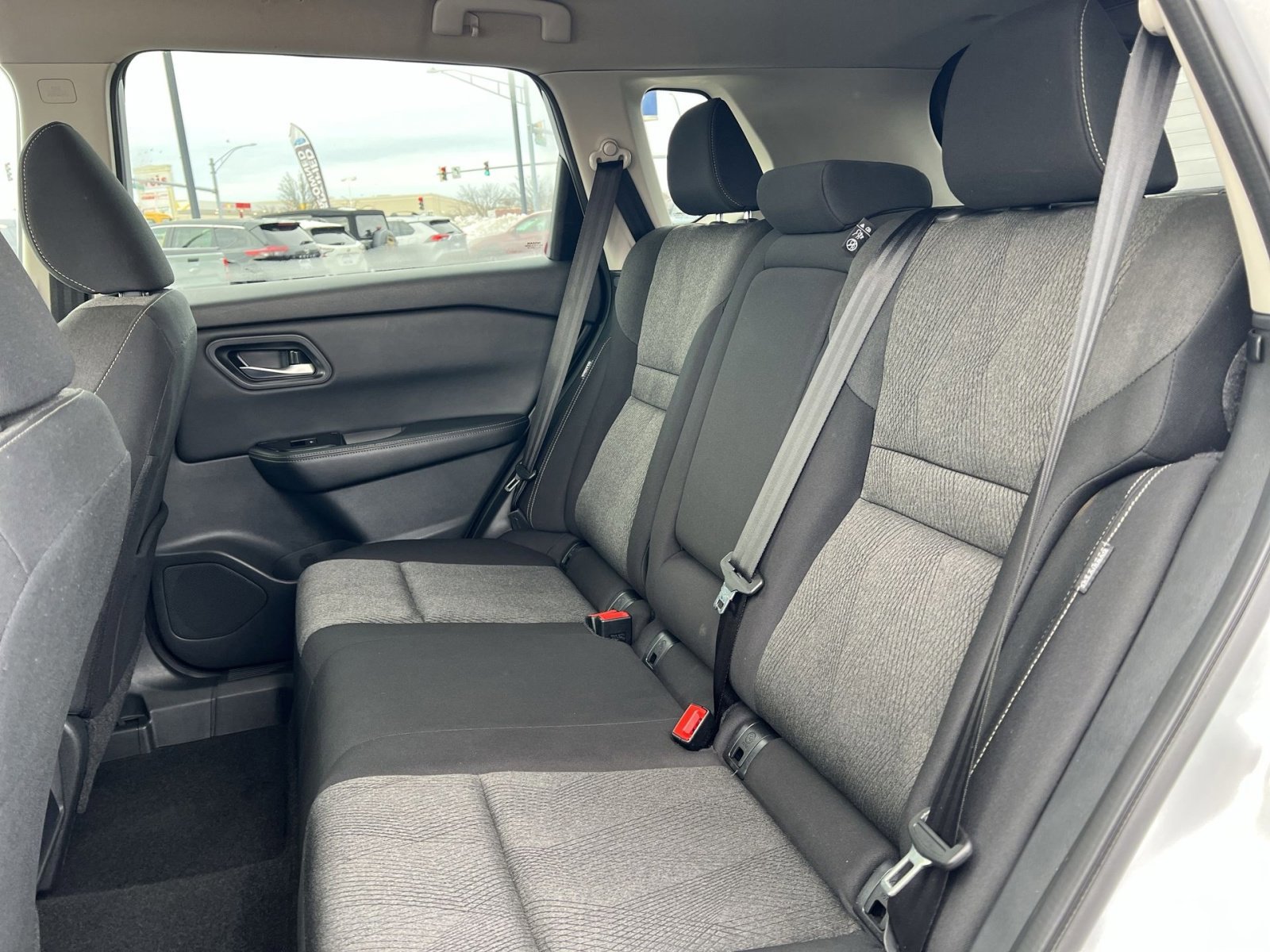 Used 2024 Nissan Rogue SV image 23