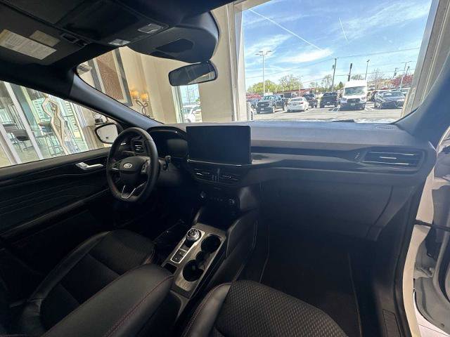 Certified 2023 Ford Escape ST-Line w/ Tech Pack #1 AWD/4WD image 27