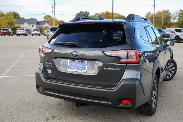 Used 2025 Subaru Outback Premium image 4