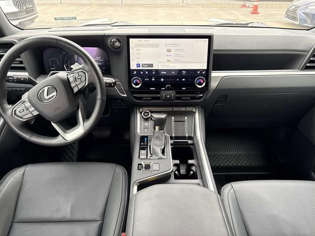 Used 2025 Lexus GX 550 w/ Accessory Package (2T) AWD/4WD image 15