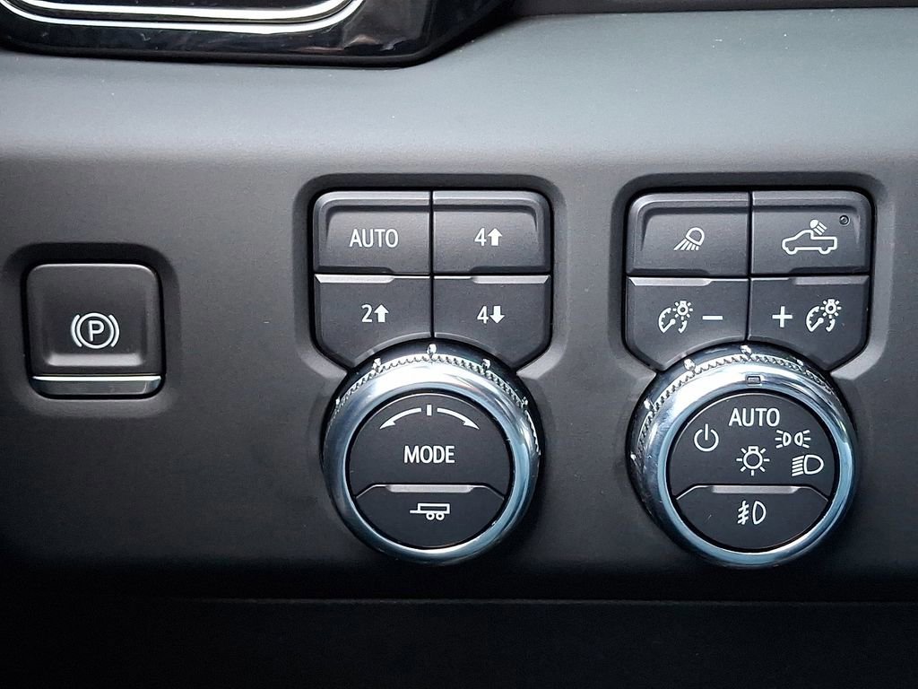 Used 2023 GMC Sierra 1500 AT4 w/ AT4 Premium Package image 26