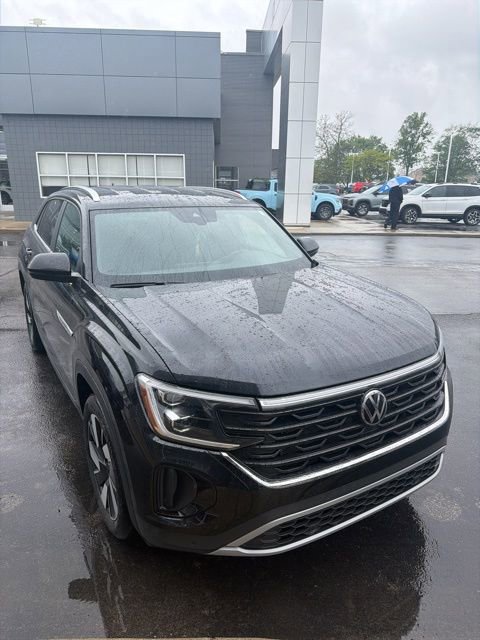 Used 2024 Volkswagen Atlas Cross Sport SE