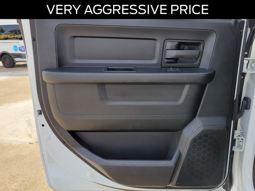 Used 2021 RAM 2500 Tradesman w/ Chrome Appearance Group RWD image 13