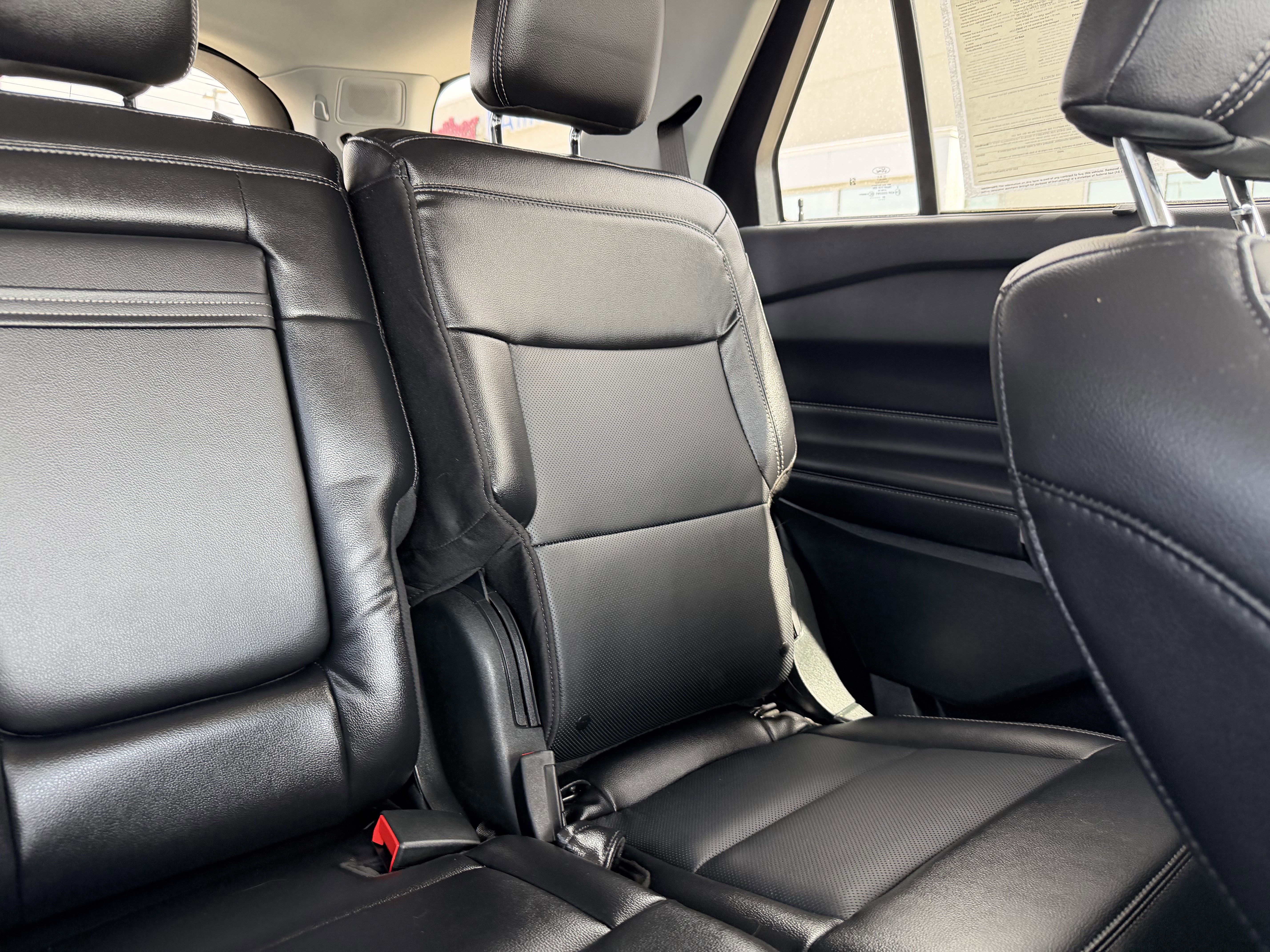 Certified 2023 Ford Explorer Limited w/ Limited Technology Package AWD/4WD image 14