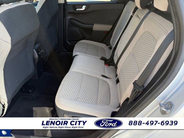 Certified 2020 Ford Escape SE image 11