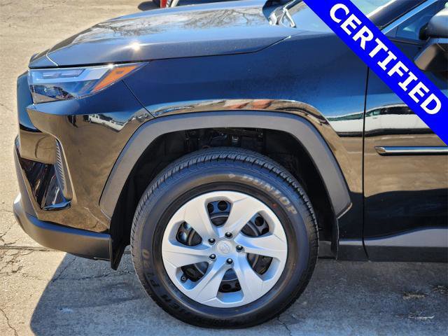 Used 2025 Toyota RAV4 LE image 8