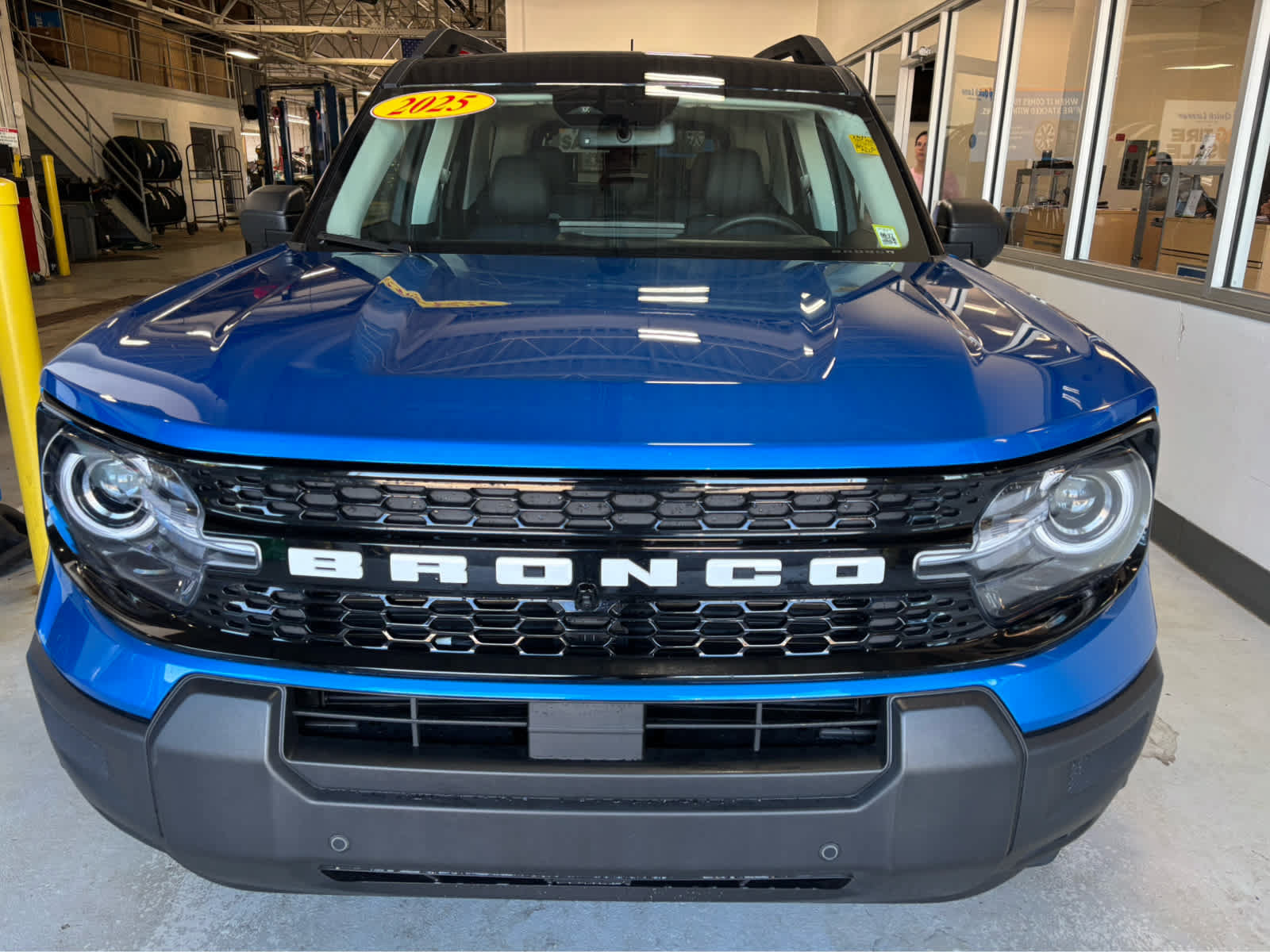 Certified 2025 Ford Bronco Sport Outer Banks w/ Outer Banks Tech Package+ AWD/4WD image 5