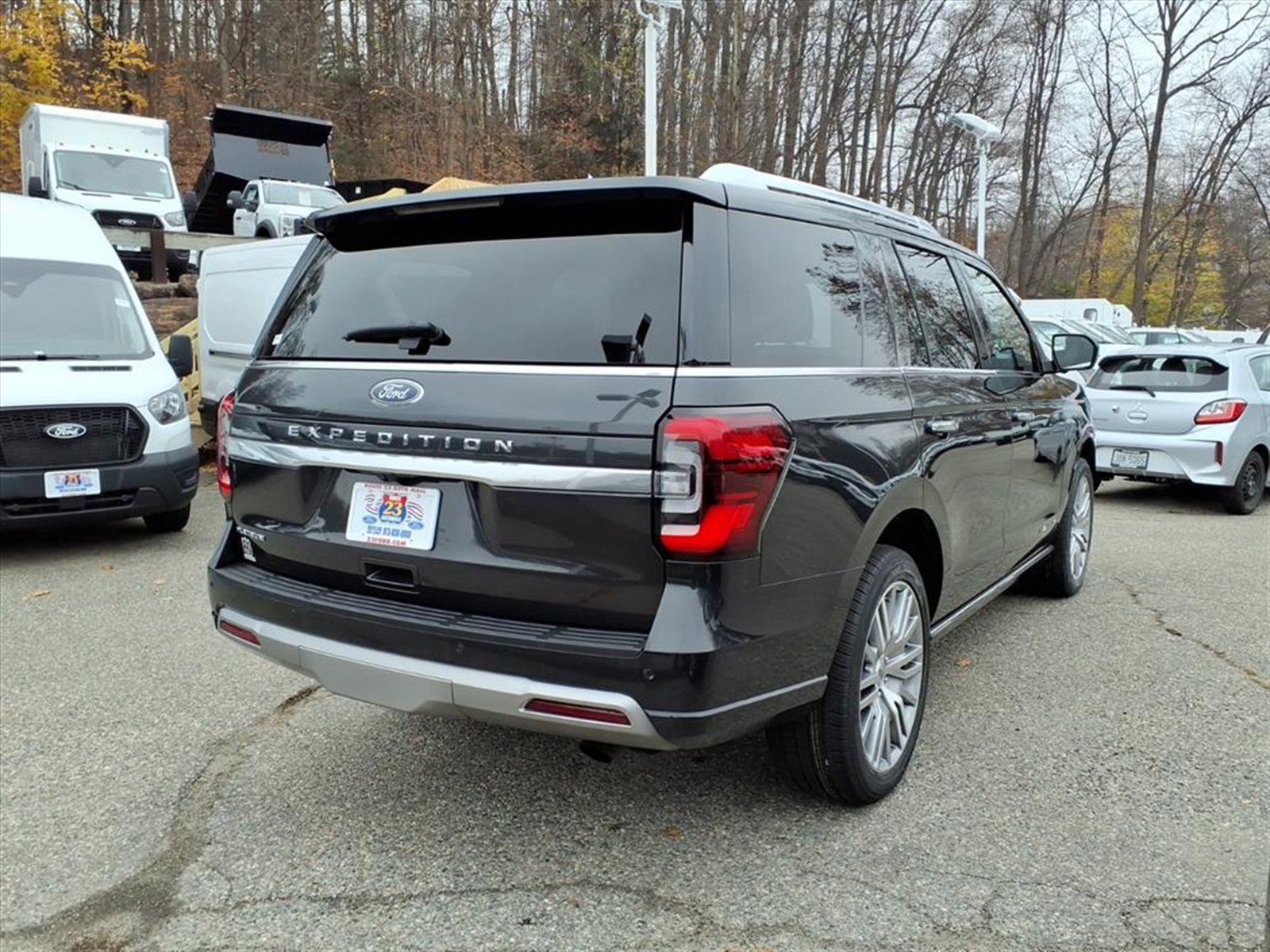 Certified 2023 Ford Expedition Platinum AWD/4WD image 7