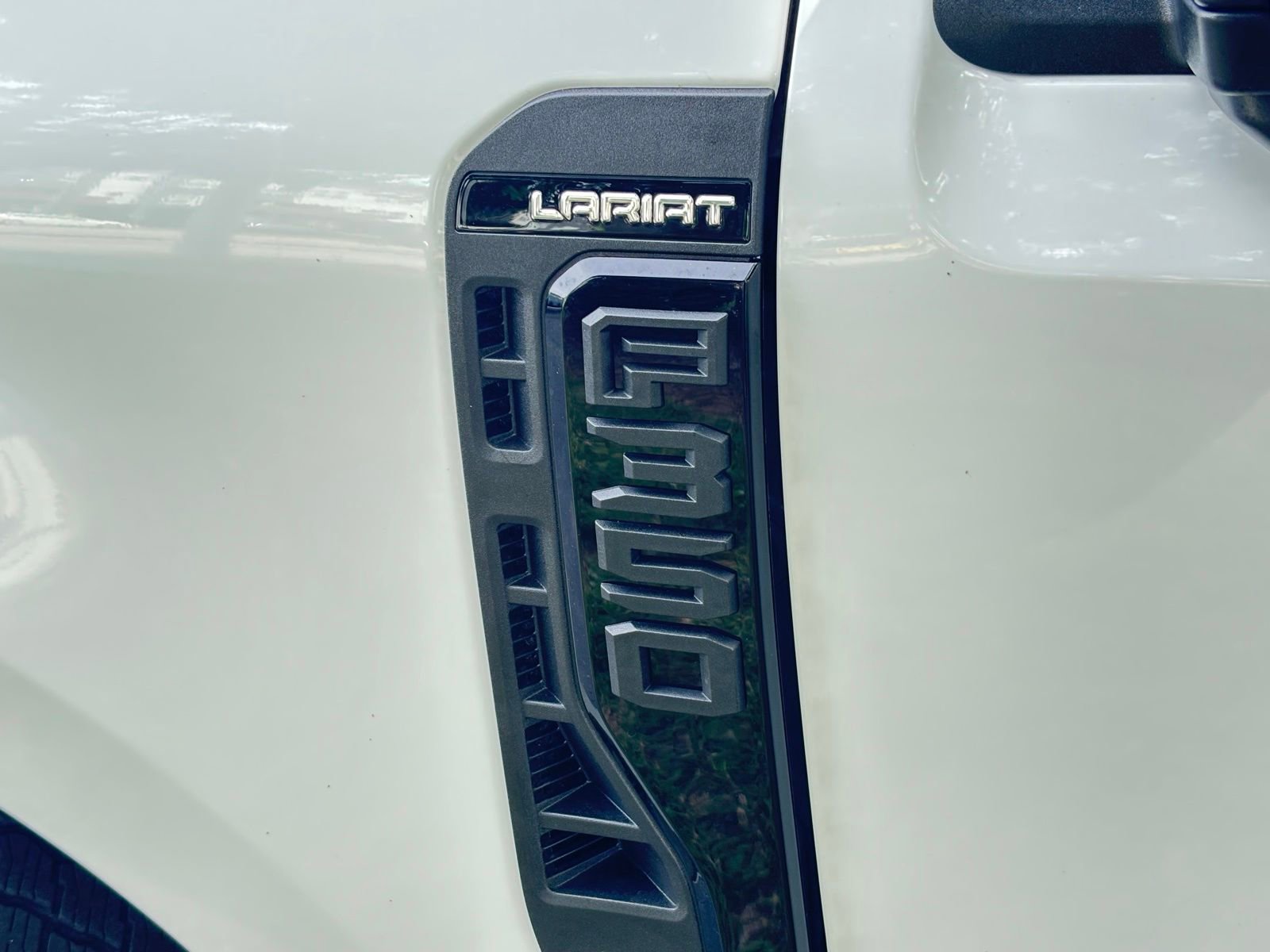Certified 2025 Ford F350 Lariat w/ Lariat Ultimate Package AWD/4WD image 18