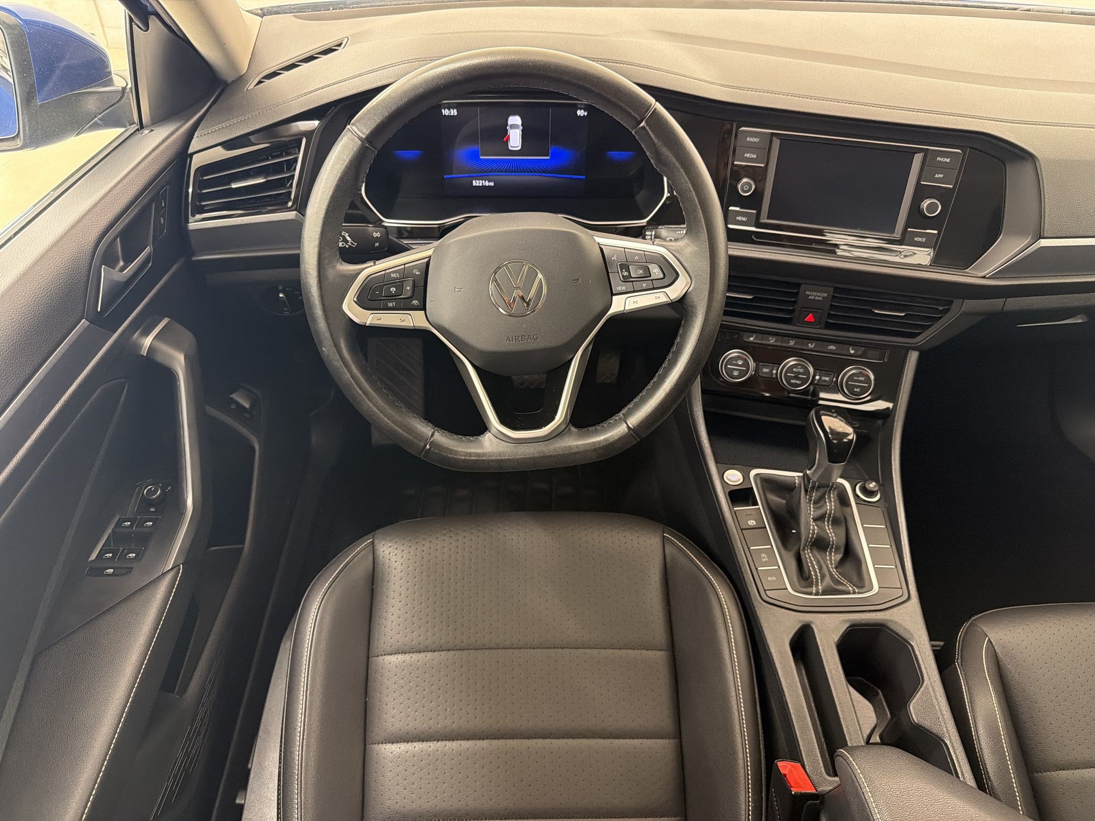 Used 2024 Volkswagen Jetta SE FWD image 16