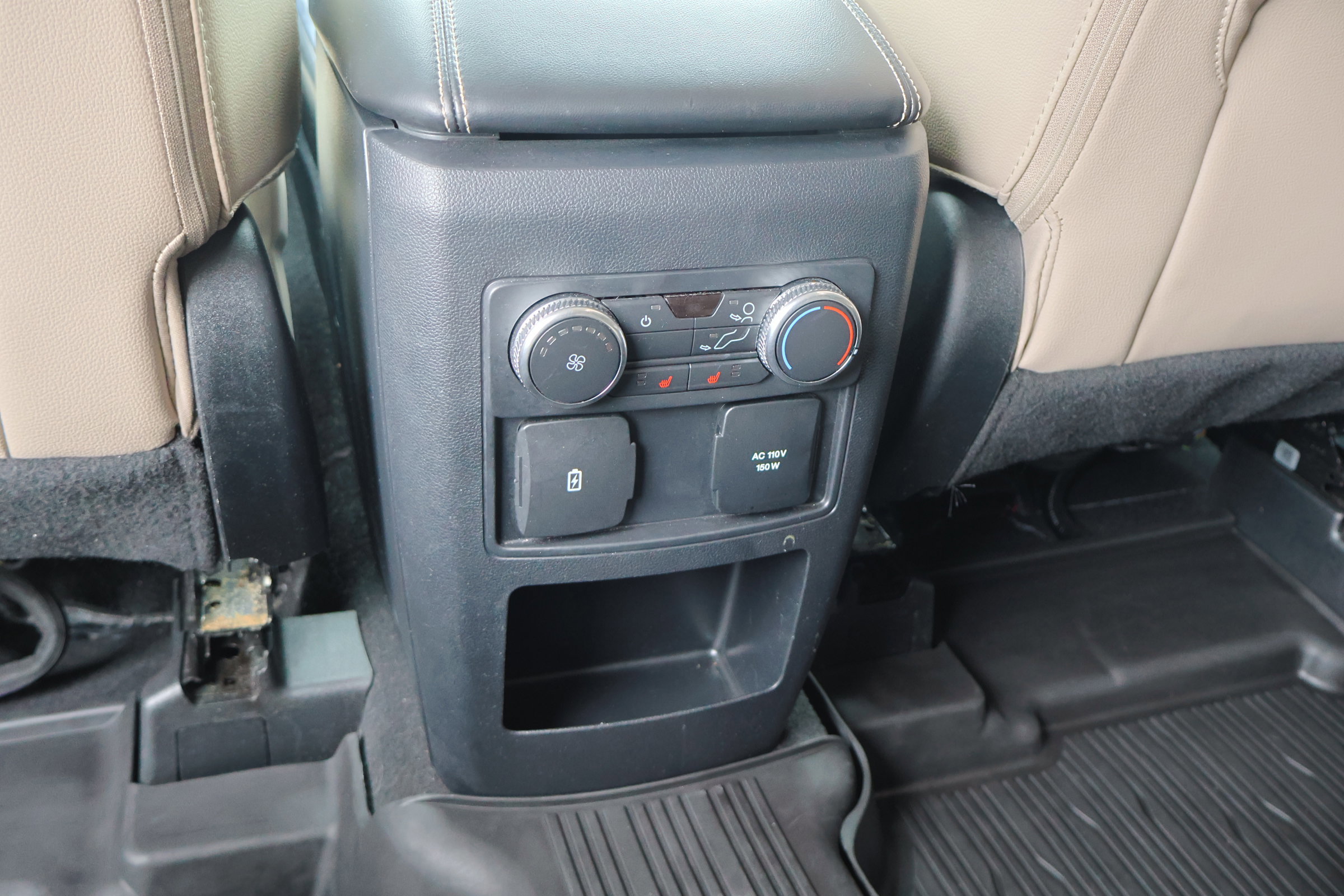 Certified 2021 Ford Explorer Limited w/ Hybrid Equipment Group 310A image 36