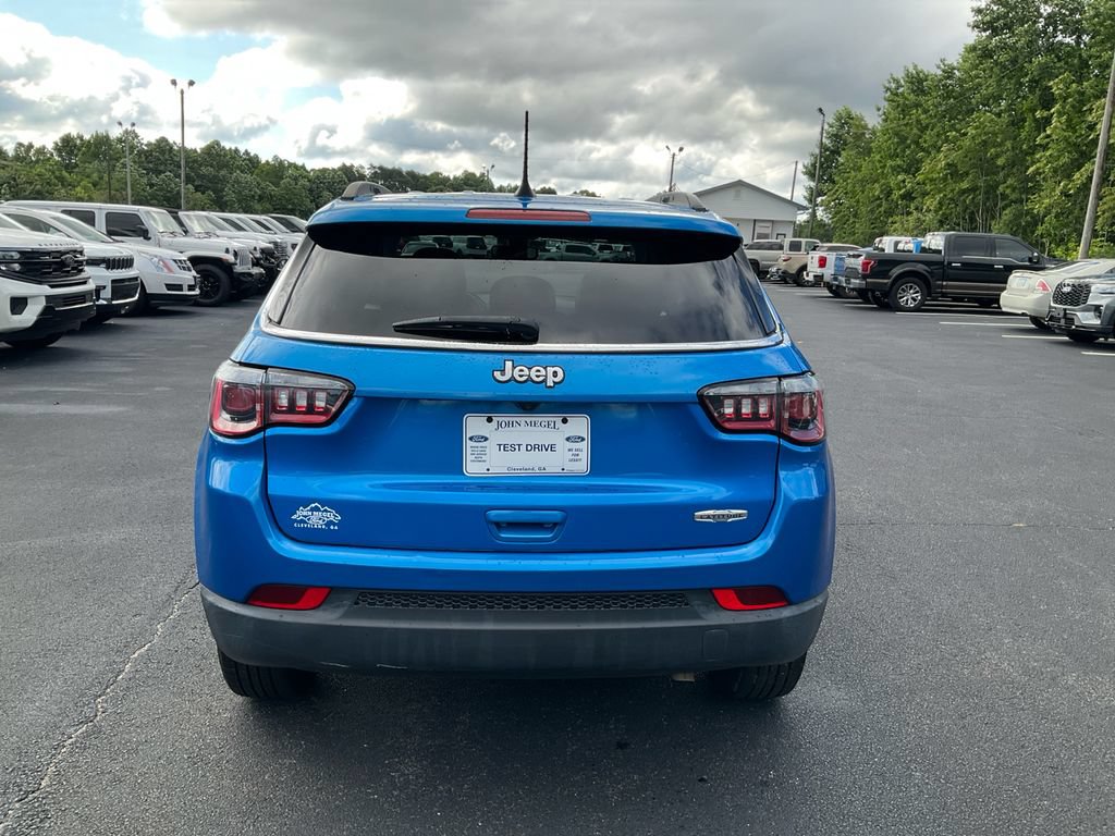 Used 2019 Jeep Compass Latitude w/ Popular Equipment Group FWD image 6