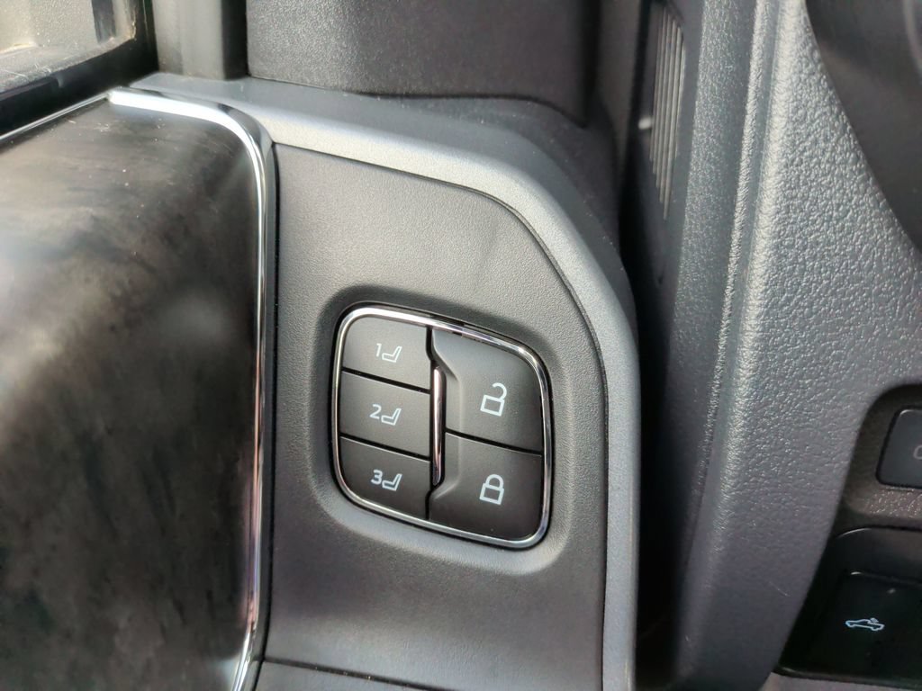 Certified 2023 Ford F250 Lariat w/ Tow Technology Package AWD/4WD image 30