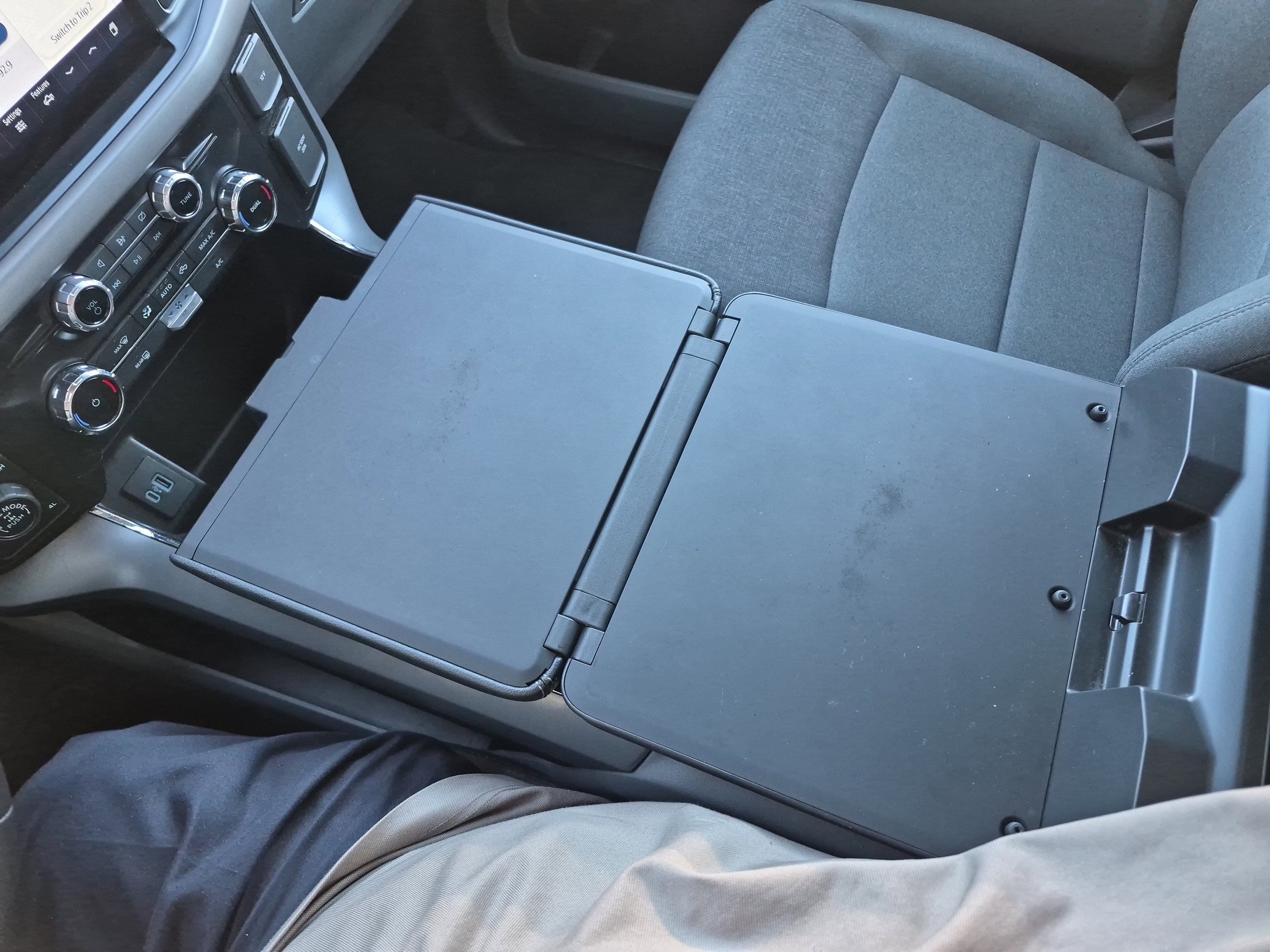 Certified 2024 Ford F150 XLT w/ Mobile Office Package image 32