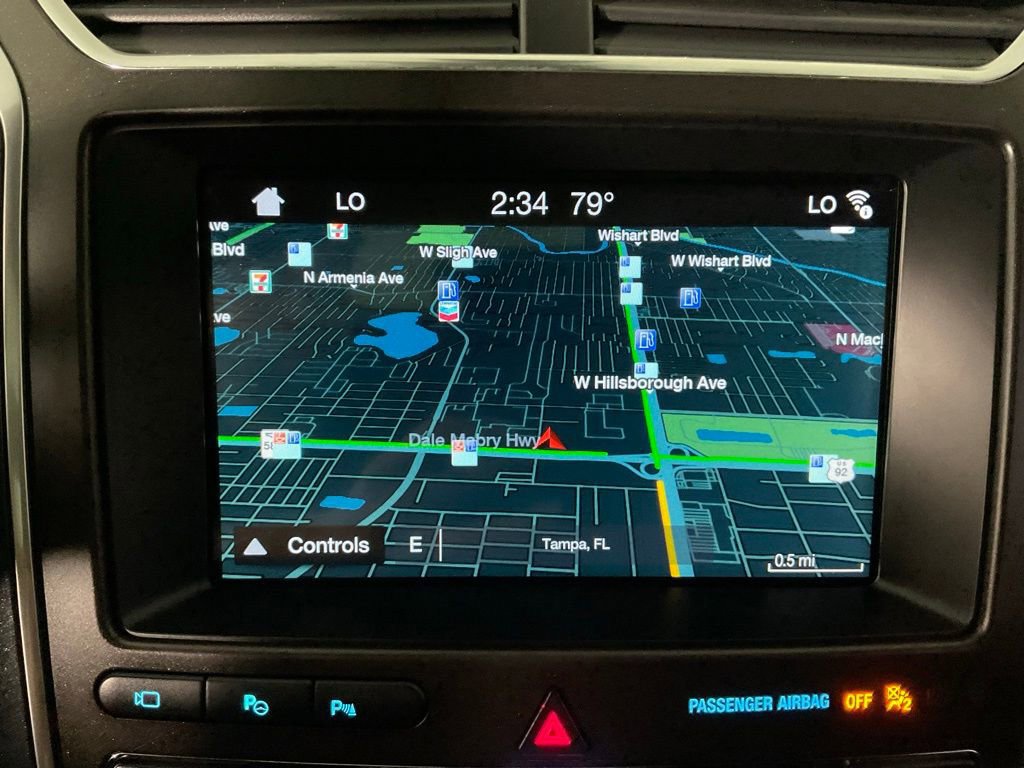 Certified 2018 Ford Explorer Platinum image 23