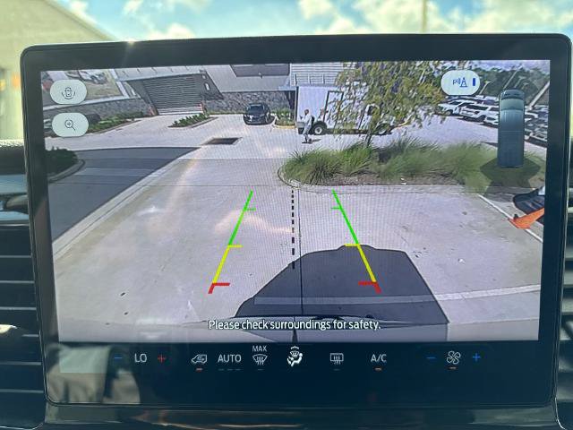 Certified 2024 Ford Transit 350 XLT RWD image 26