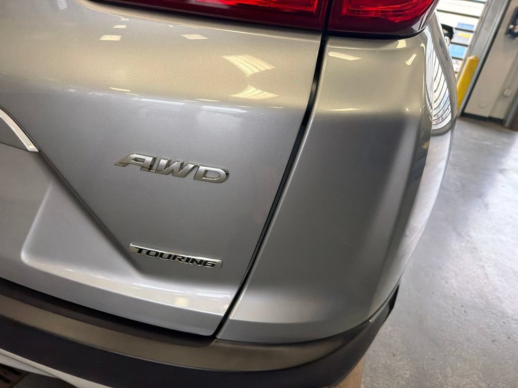 Used 2019 Honda CR-V Touring image 7