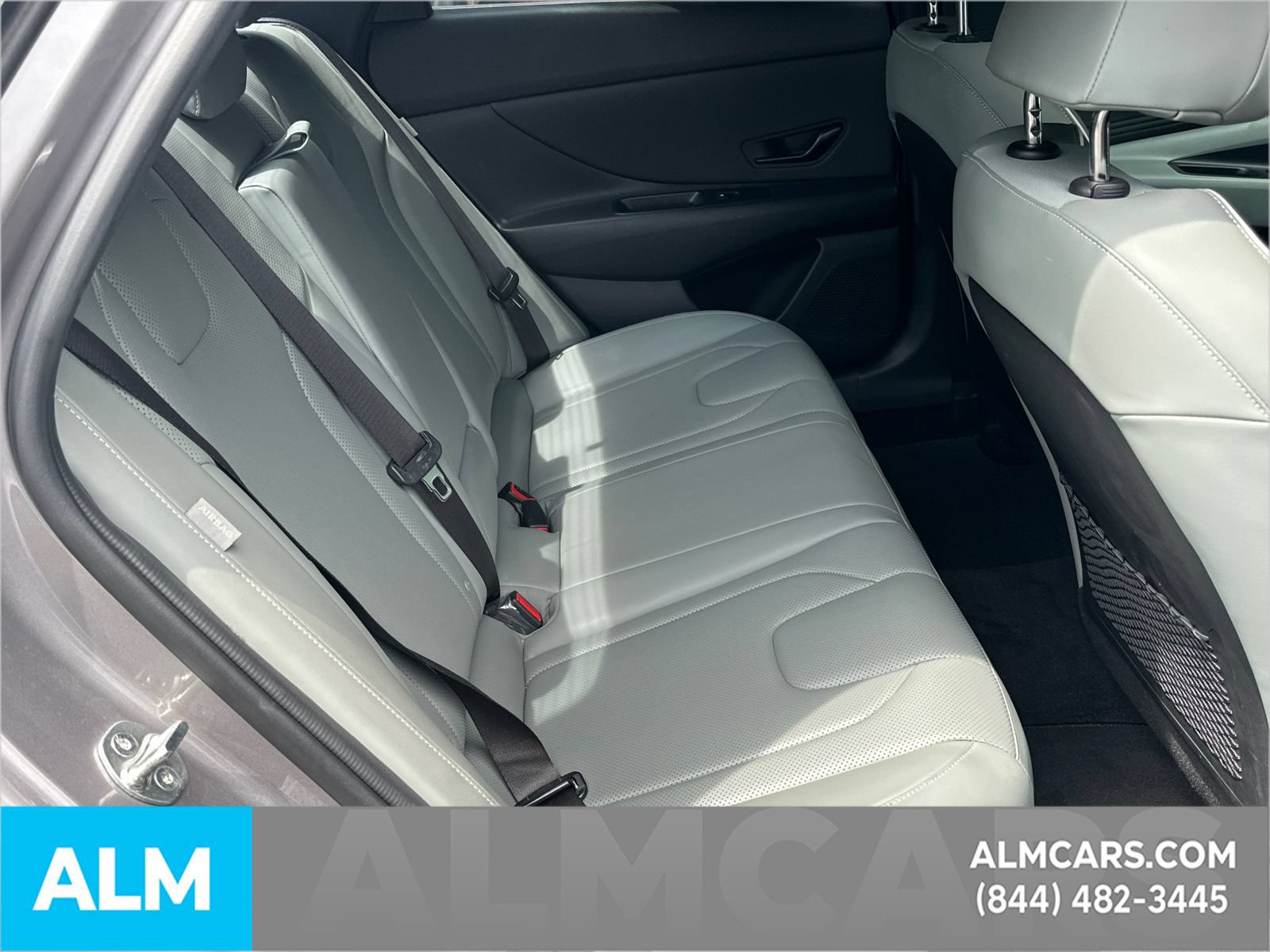 Used 2024 Hyundai Elantra Limited FWD image 17
