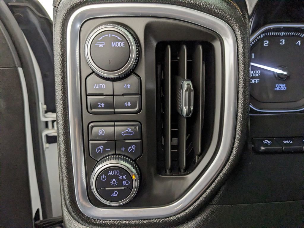 Used 2021 GMC Sierra 1500 AT4 w/ AT4 Value Package AWD/4WD image 14