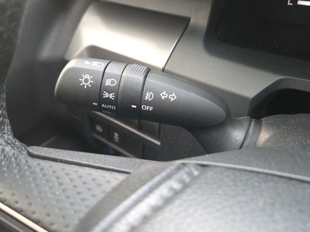 Used 2024 Toyota Tacoma SR5 image 31