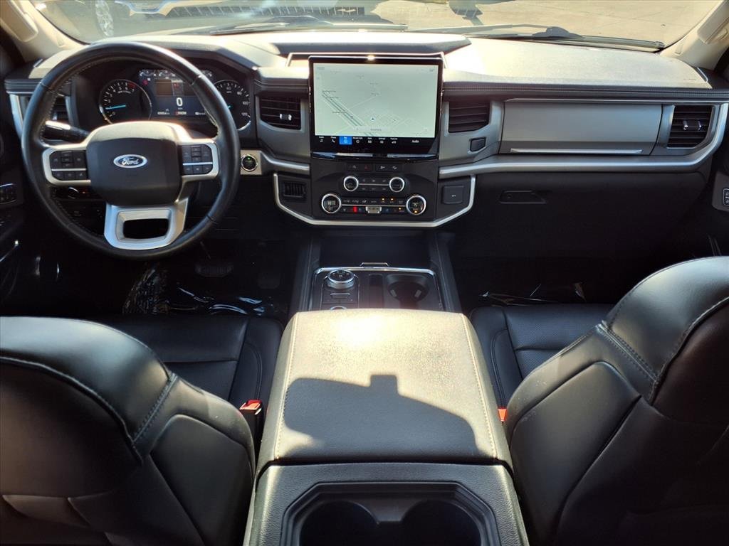 Certified 2024 Ford Expedition Max XLT image 9