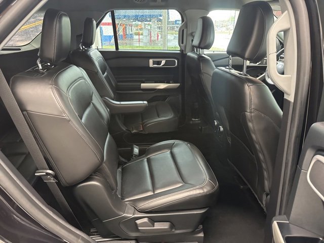 Certified 2022 Ford Explorer XLT w/ Equipment Group 202A image 11