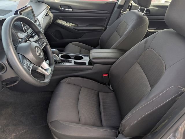 Used 2024 Nissan Altima 2.5 SV image 10