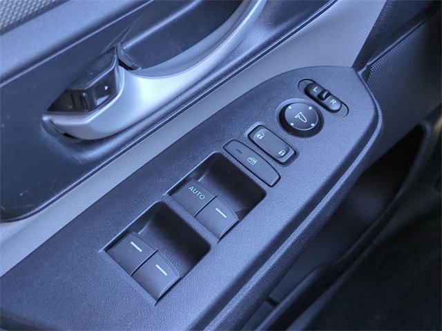 Used 2020 Honda CR-V LX image 22