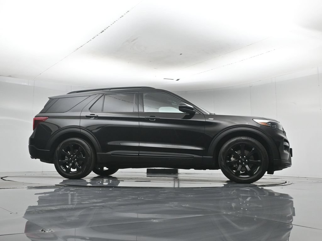 Certified 2023 Ford Explorer ST-Line w/ Class IV Trailer Tow Package RWD image 53
