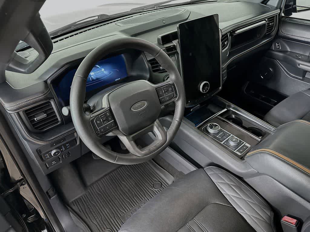 Certified 2022 Ford Expedition Max Platinum AWD/4WD image 2