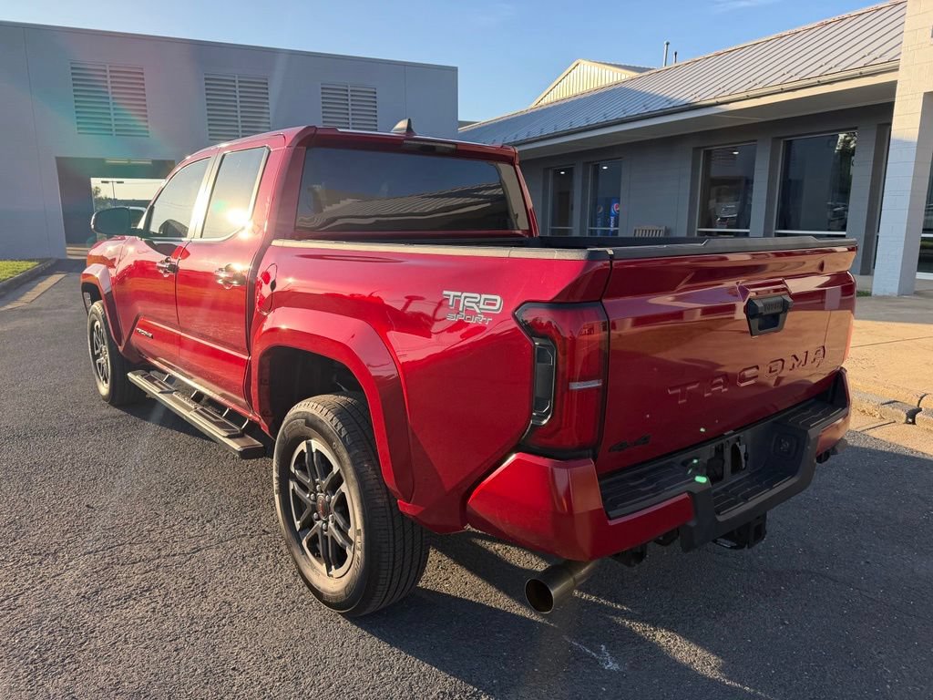 Used 2025 Toyota Tacoma TRD Sport AWD/4WD image 3