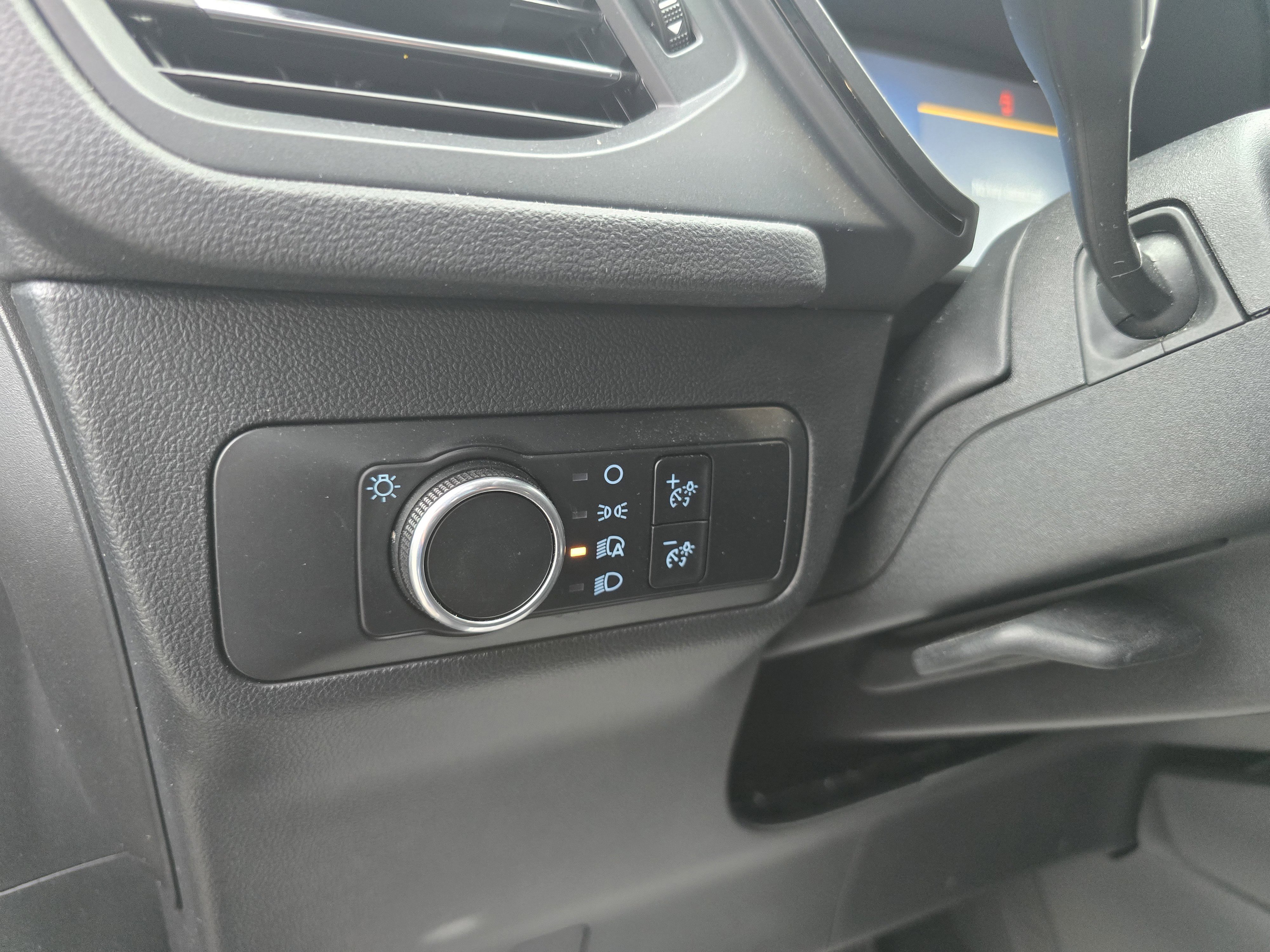 Certified 2025 Ford Escape ST-Line AWD/4WD image 18